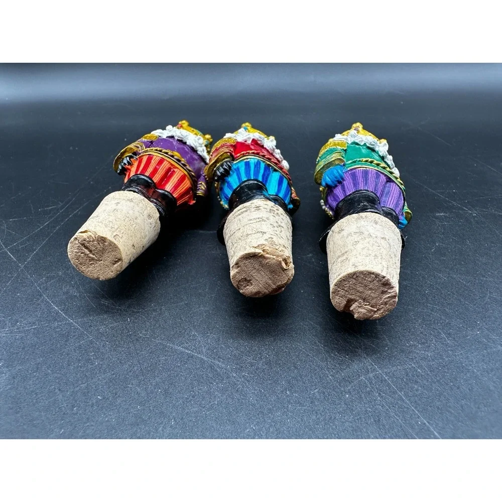 CHRISTOPER RAKO BOTTLE/WINE‎ STOPS NUTCRACKERS